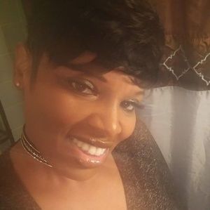 Meet your Posher, Simone